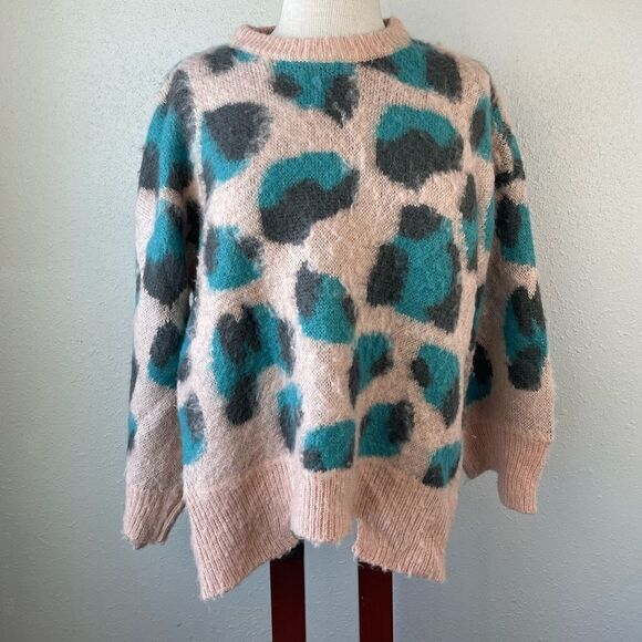 ANDTHEWHY Sweater Size S/M EUC - Picture 1 of 7